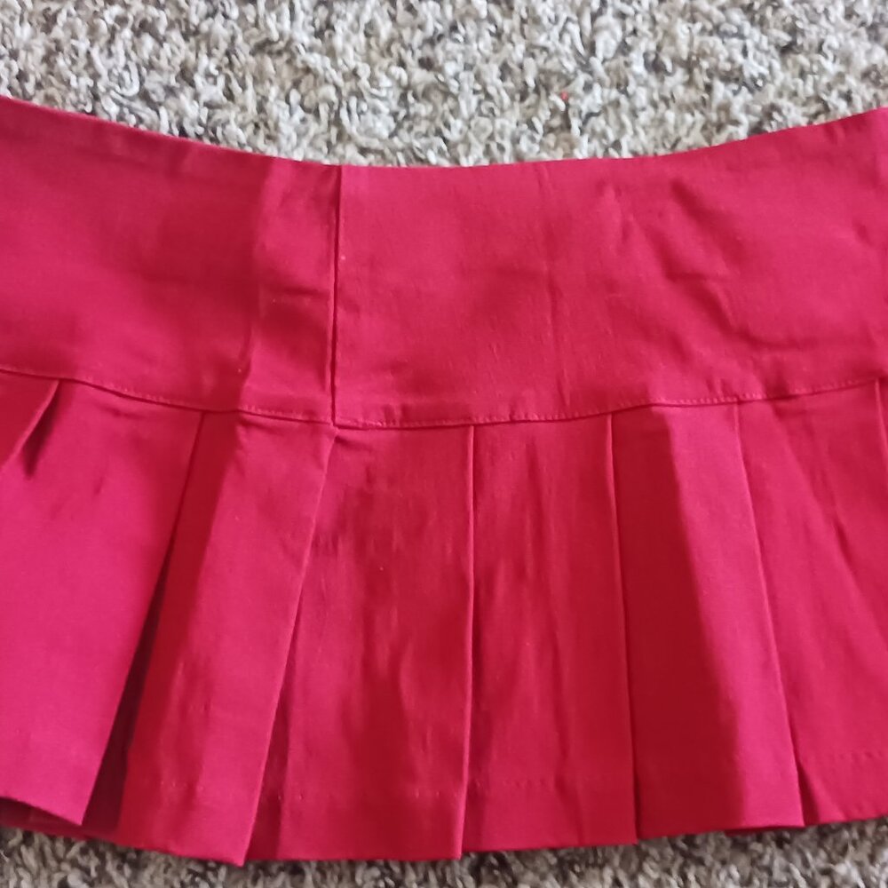 Mini-Skirt - Picture 2 of 2